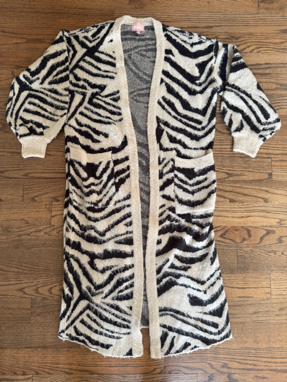 Show Me Your Mumu Out and About Cardi Tigre Print Size S